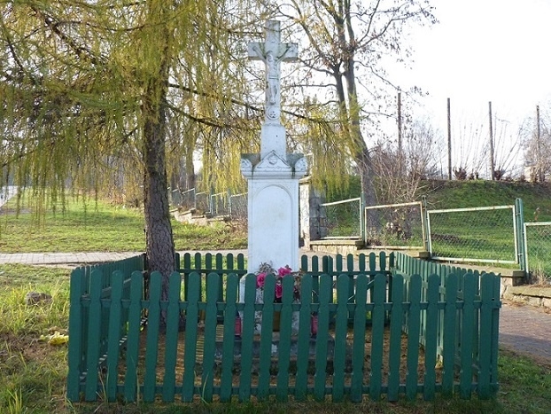 Krzyż przy ul. Moniuszki